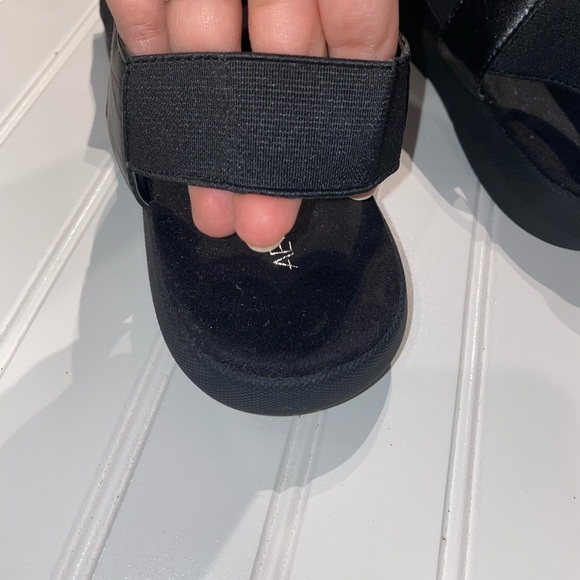 Aerosoles Black Sandals Orthopedic Size 10 Wide Women Comfortable Supportive - Picture 8 of 8